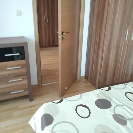 1 Bedroom In Sunny Day 6 Apartment *