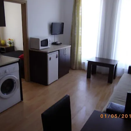 1 Bedroom In Sunny Day 6 * Tunkovo