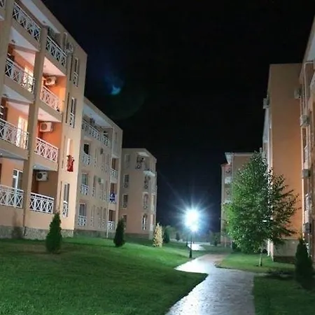 1 Bedroom In Sunny Day 6 Apartment *