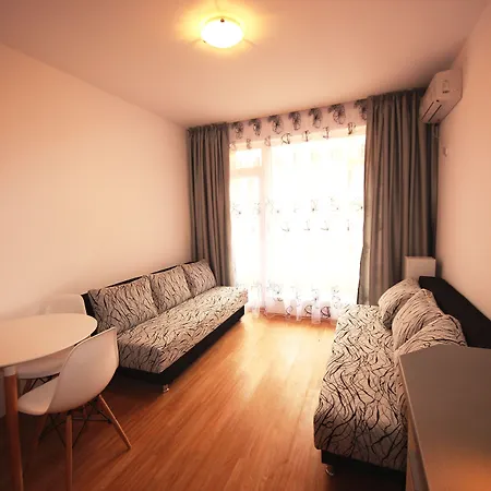 Apartment 1 Bedroom In Sunny Day 6 Tunkovo