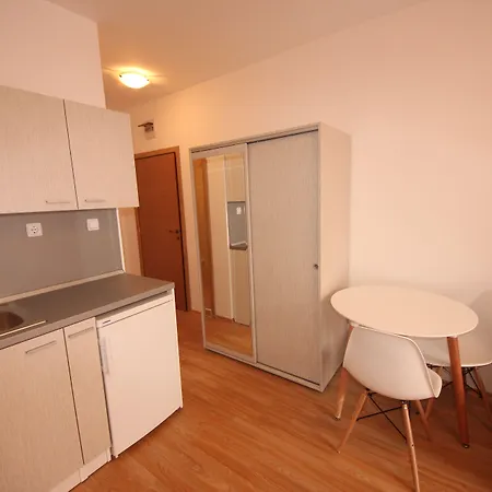 1 Bedroom In Sunny Day 6 * Tunkovo