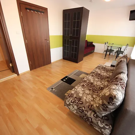 1 Bedroom In Sunny Day 6 Apartment