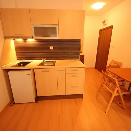 1 Bedroom In Sunny Day 6 Apartment