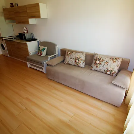 1 Bedroom In Sunny Day 6 * Tunkovo