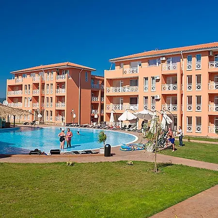 1 Bedroom In Sunny Day 6 Apartment