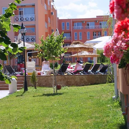 1 Bedroom In Sunny Day 6 Apartment *