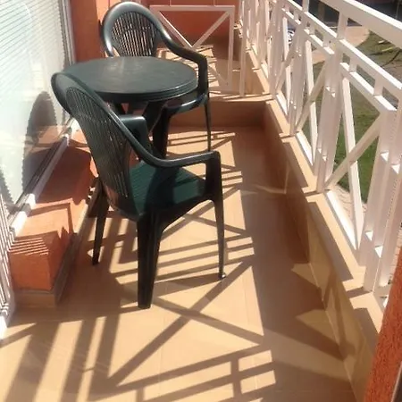 1 Bedroom In Sunny Day 6